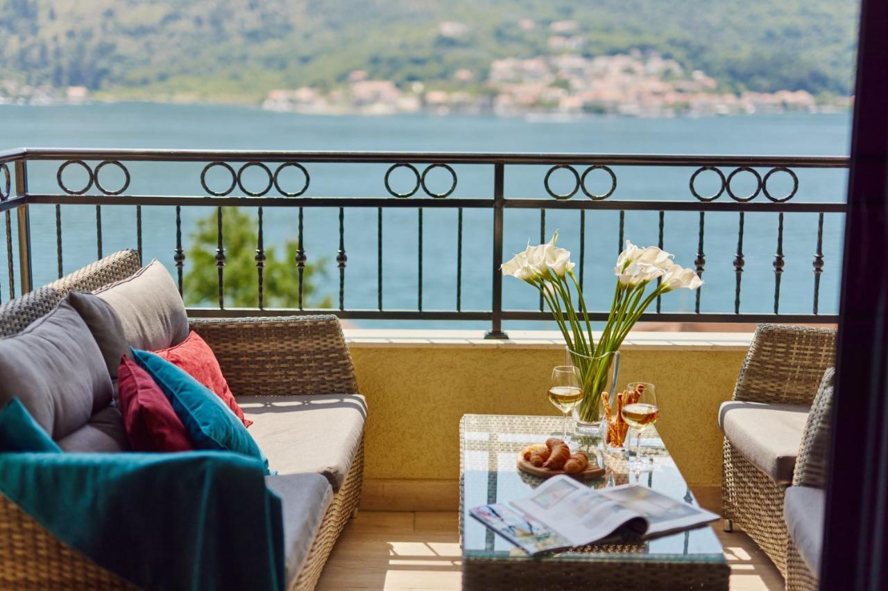 Iva'S Sea View Balcony Lejlighed Kotor Eksteriør billede